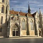 Chic Home Castle District